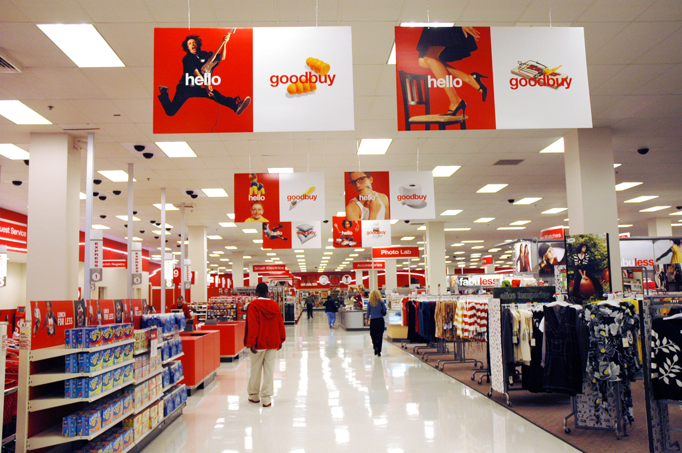 Target, Hello Goodbuy '06, in-store